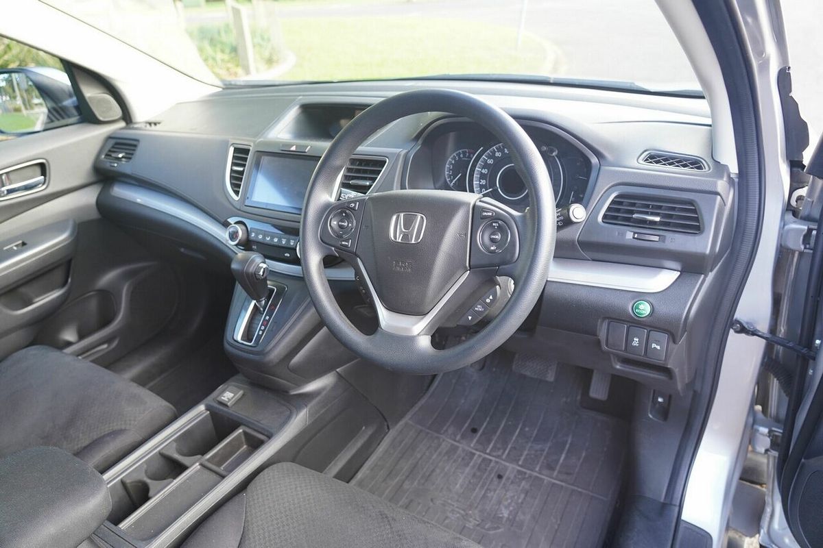 2016 Honda CR-V LE (4x4) 30 Series 2 MY17