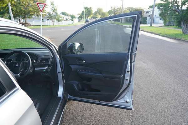 2016 Honda CR-V LE (4x4) 30 Series 2 MY17