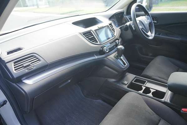 2016 Honda CR-V LE (4x4) 30 Series 2 MY17