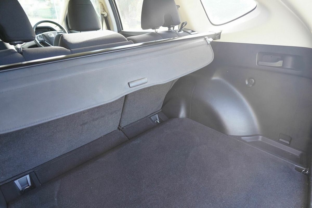 2016 Honda CR-V LE (4x4) 30 Series 2 MY17