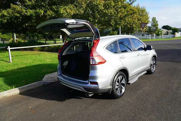 2016 Honda CR-V LE (4x4) 30 Series 2 MY17