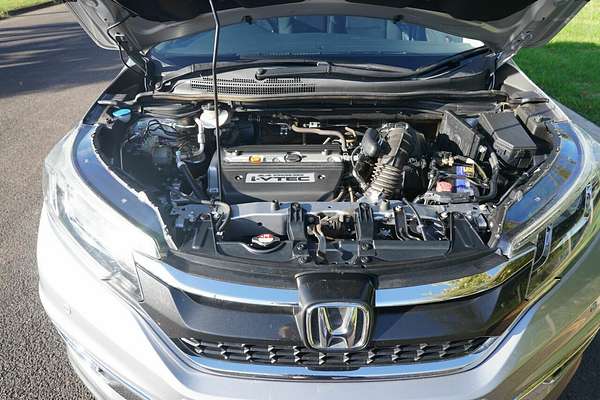 2016 Honda CR-V LE (4x4) 30 Series 2 MY17