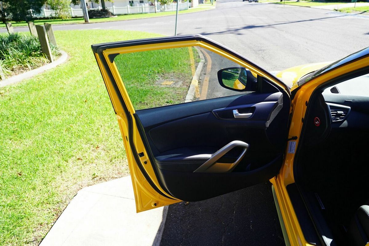 2015 Hyundai Veloster SR Turbo FS3