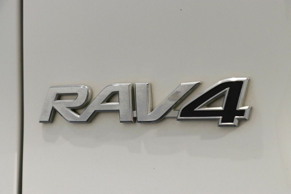 2019 Toyota RAV4 GX AXAH54R