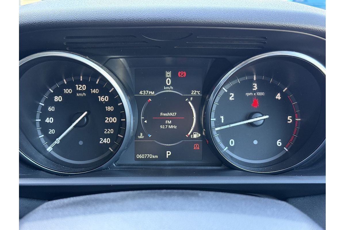 2017 Land Rover Discovery TD6 SE Series 5