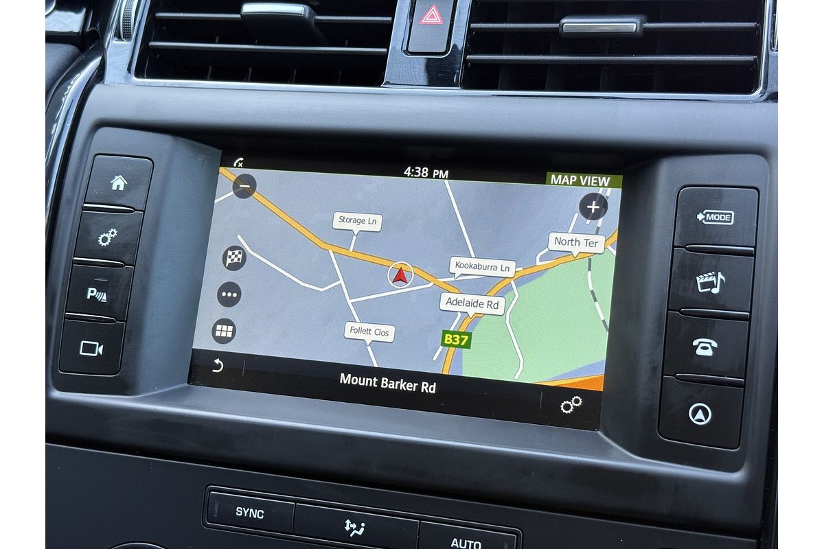 2017 Land Rover Discovery TD6 SE Series 5