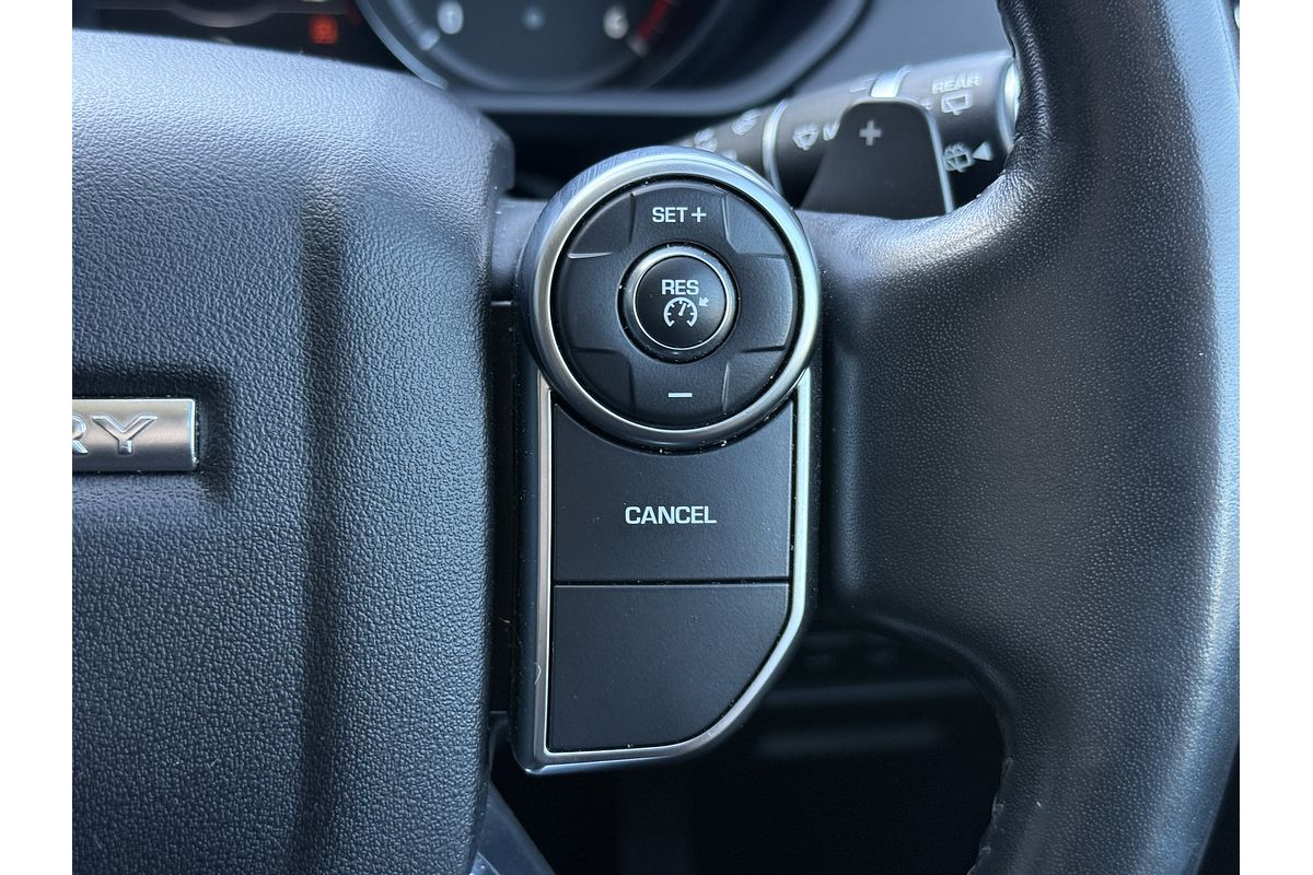 2017 Land Rover Discovery TD6 SE Series 5