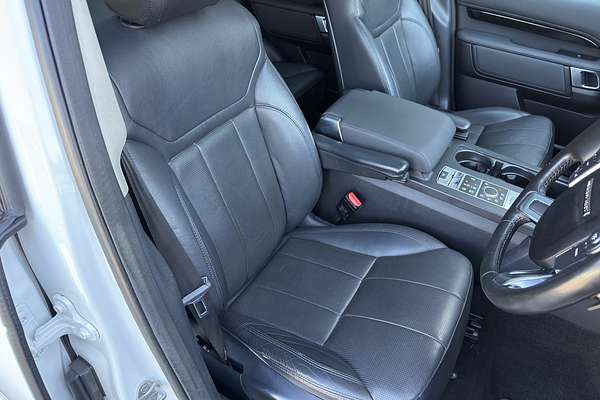 2017 Land Rover Discovery TD6 SE Series 5