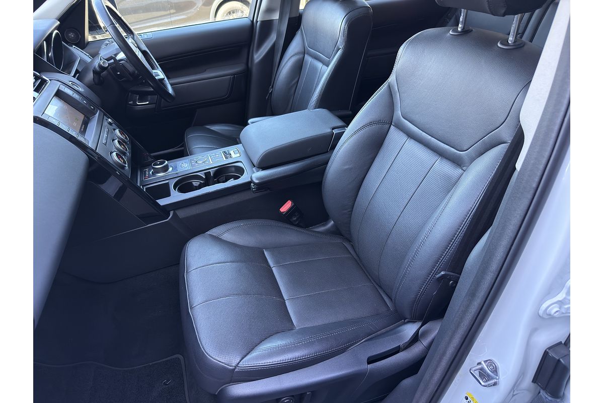 2017 Land Rover Discovery TD6 SE Series 5