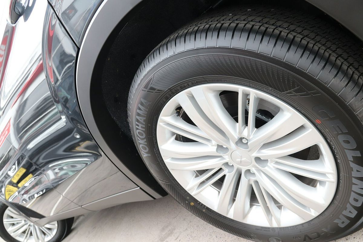 2024 Mitsubishi Outlander LS ZM