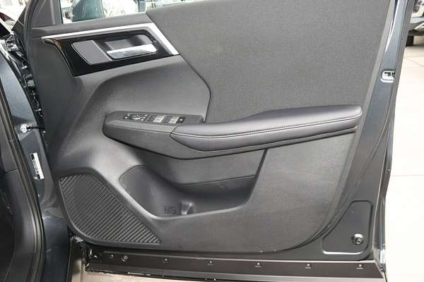 2024 Mitsubishi Outlander LS ZM