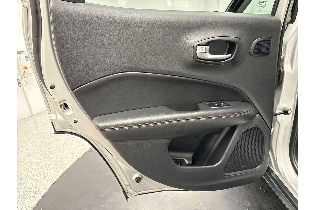 2020 Jeep Compass Limited M6