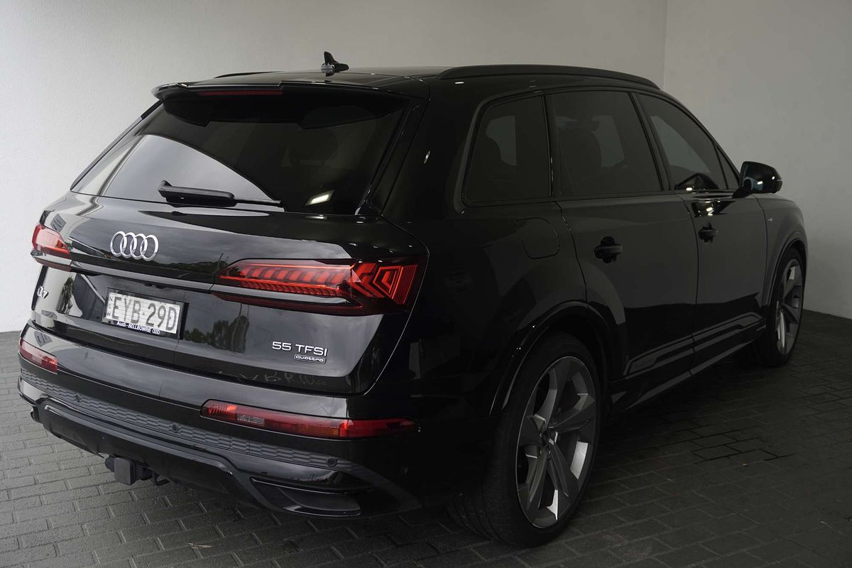 2022 Audi Q7 55 TFSI S line 4M