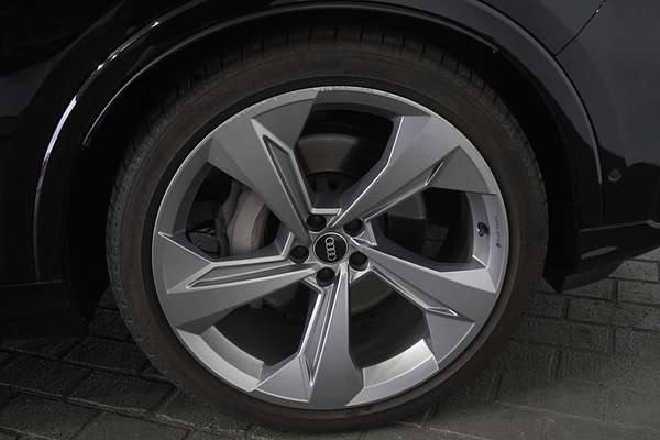 2022 Audi Q7 55 TFSI S line 4M