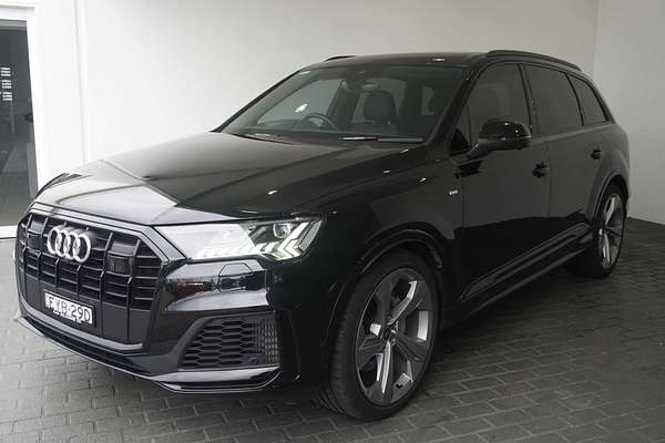 2022 Audi Q7 55 TFSI S line 4M