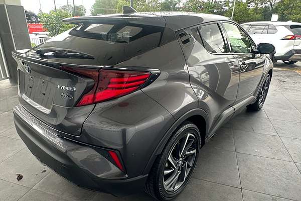 2022 Toyota CH-R Hybrid