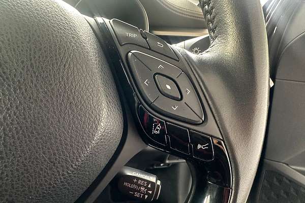 2022 Toyota CH-R Hybrid