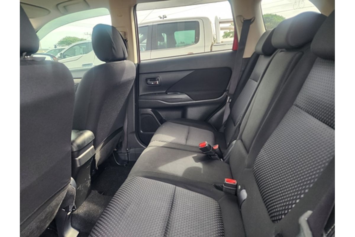 2016 Mitsubishi Outlander LS ZK