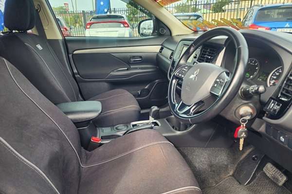 2016 Mitsubishi Outlander LS ZK