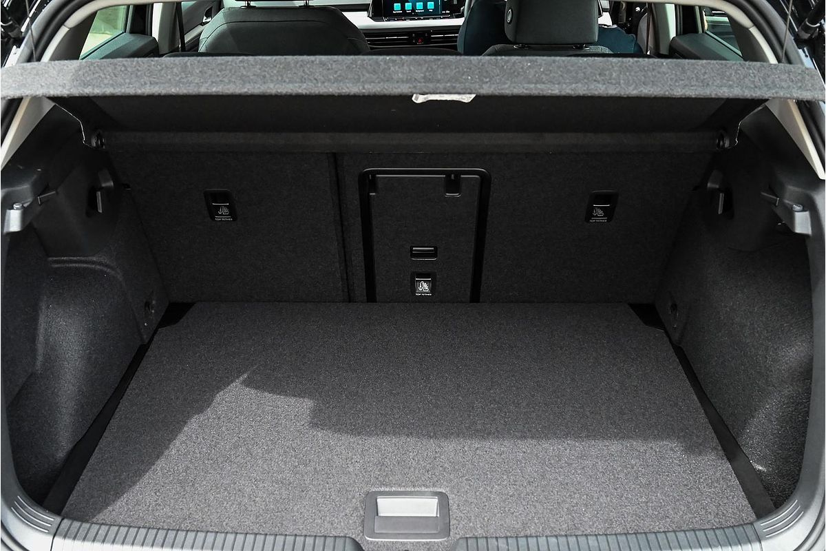 2024 Volkswagen Golf 110TSI Life 8