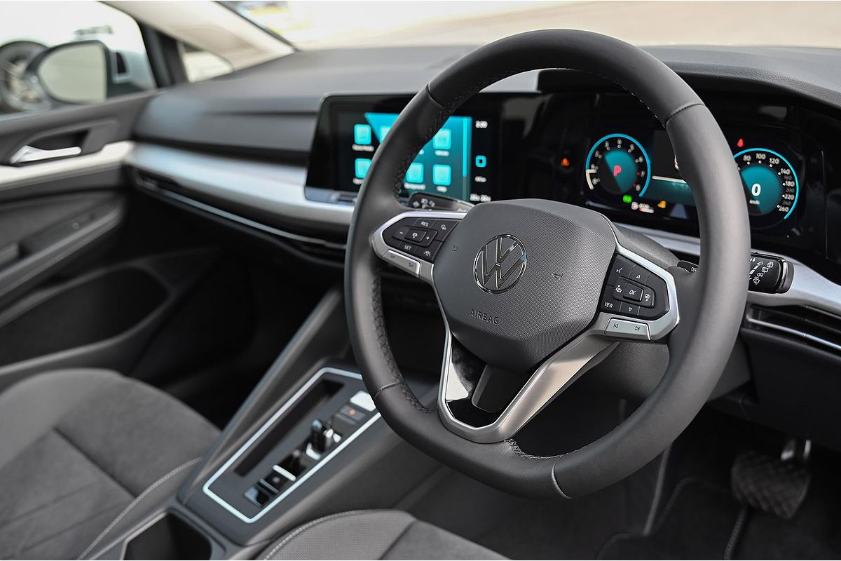 2024 Volkswagen Golf 110TSI Life 8