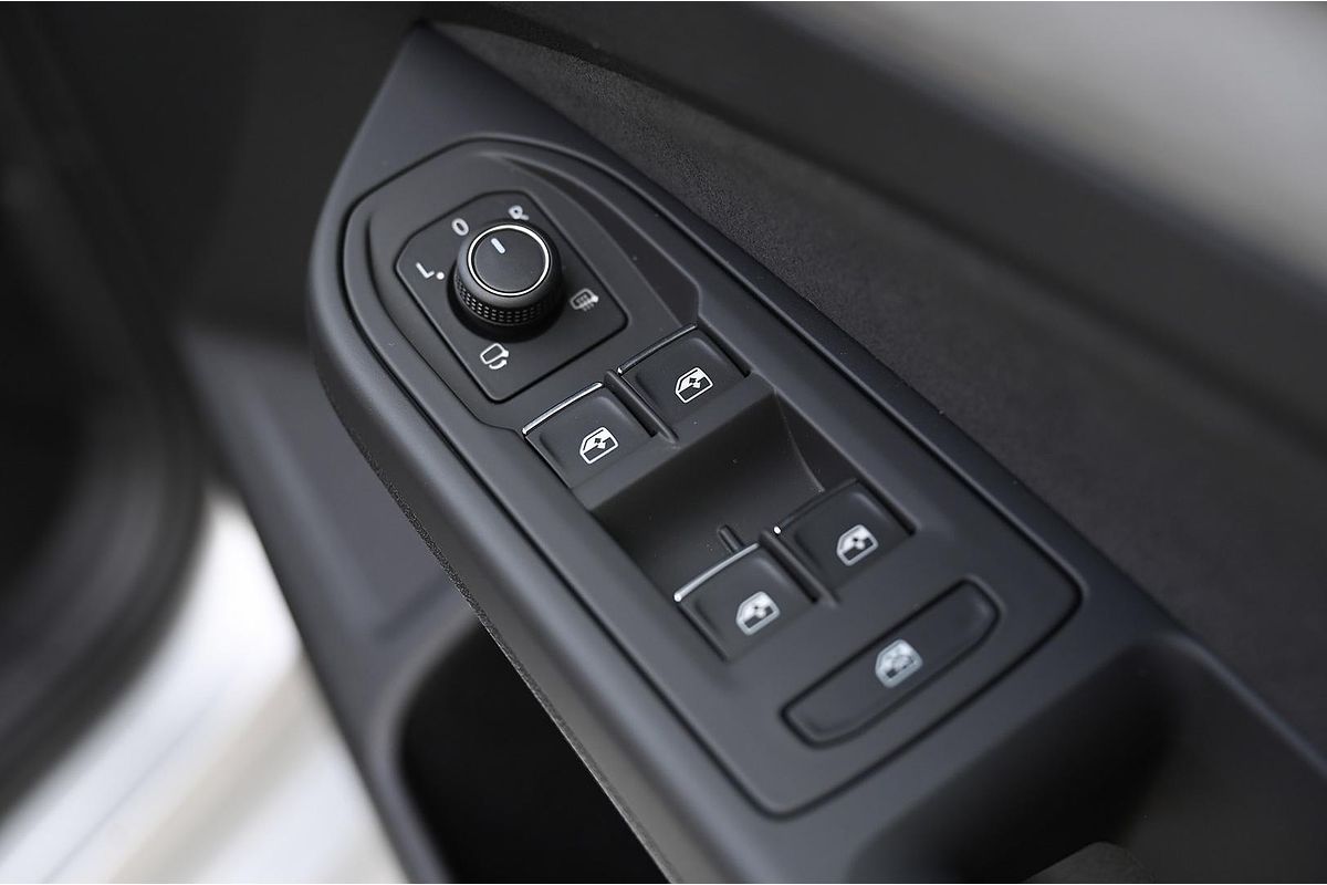 2024 Volkswagen Golf 110TSI Life 8