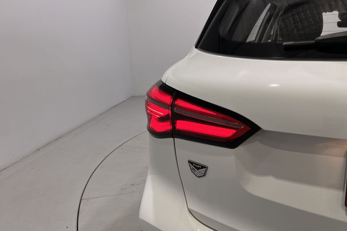 2022 MG HS Vibe SAS23