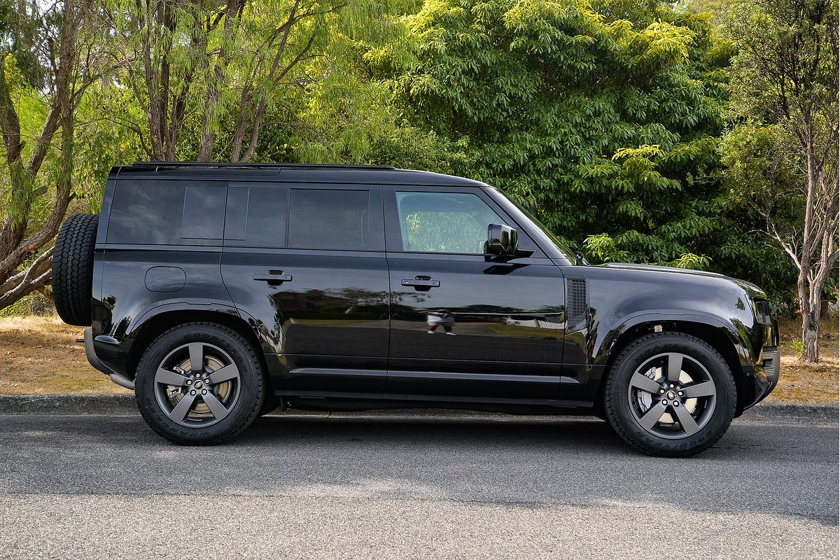 2024 Land Rover Defender 110 D350 X-Dynamic HSE L663