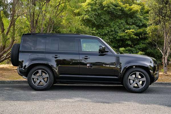 2024 Land Rover Defender 110 D350 X-Dynamic HSE L663