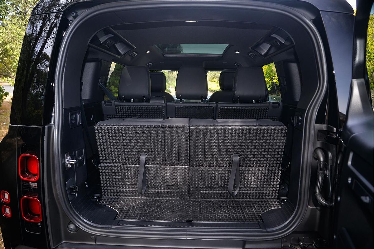 2024 Land Rover Defender 110 D350 X-Dynamic HSE L663