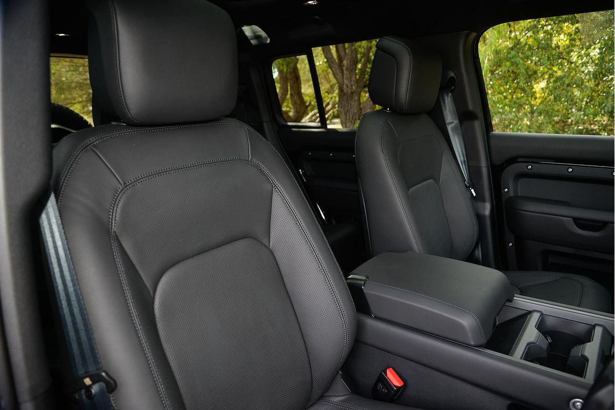 2024 Land Rover Defender 110 D350 X-Dynamic HSE L663