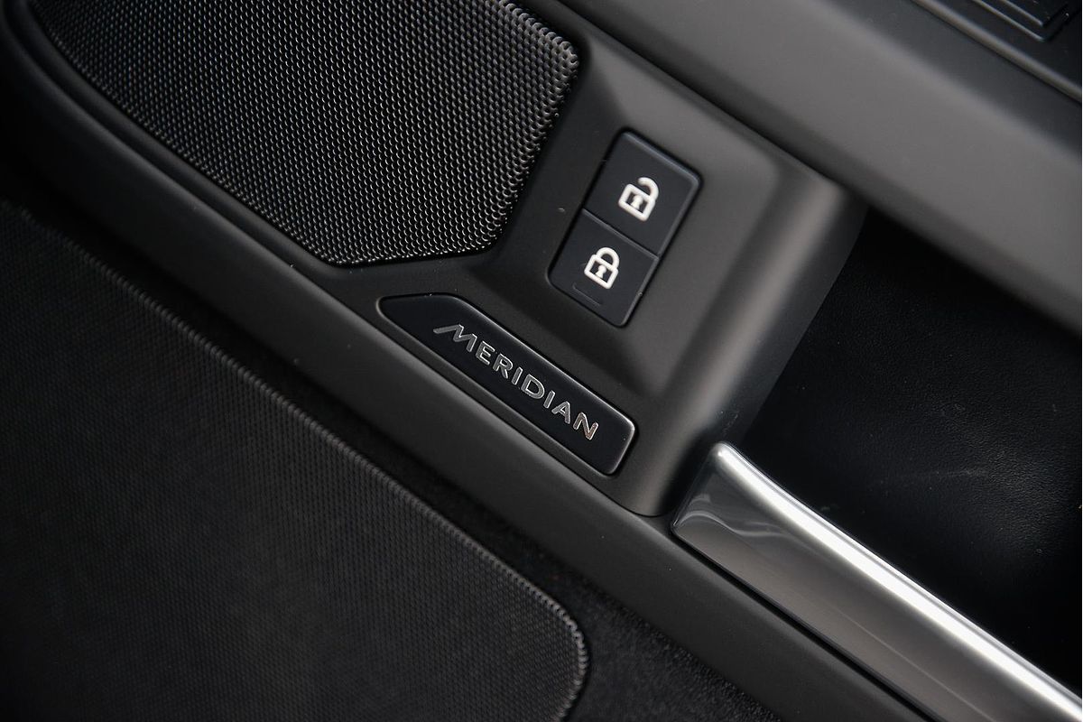 2024 Land Rover Defender 110 D350 X-Dynamic HSE L663