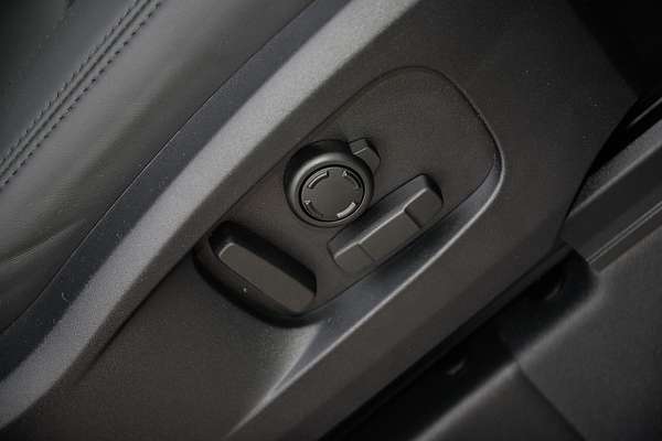 2024 Land Rover Defender 110 D350 X-Dynamic HSE L663