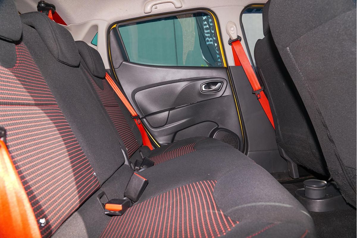 2015 Renault Clio R.S. 200 Cup IV B98