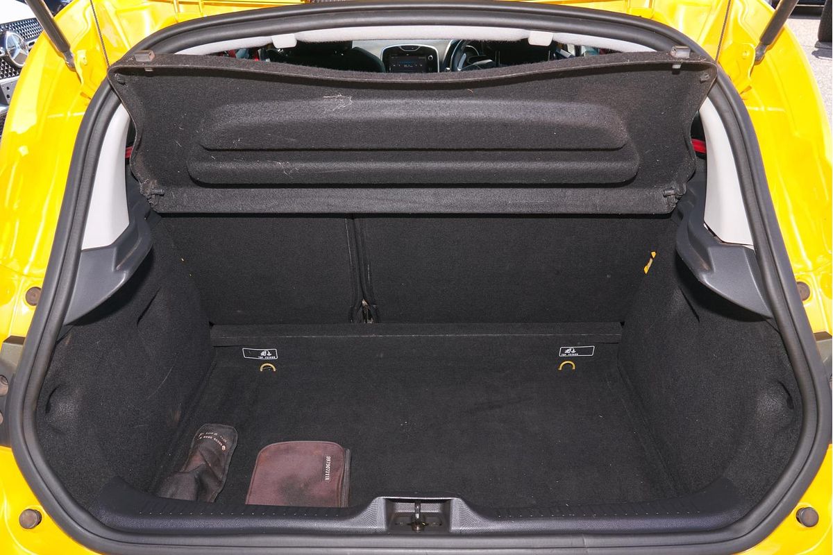 2015 Renault Clio R.S. 200 Cup IV B98