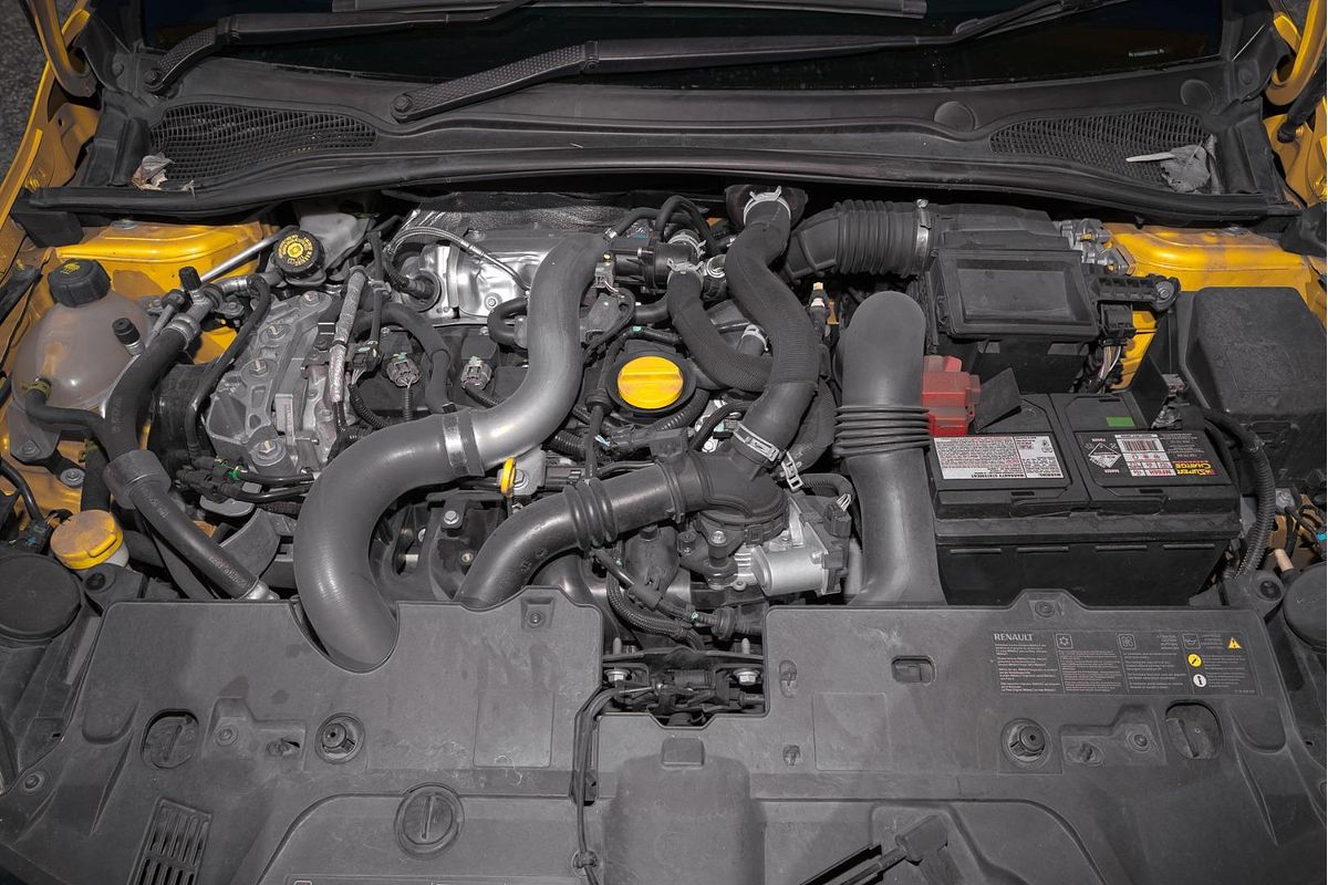2015 Renault Clio R.S. 200 Cup IV B98