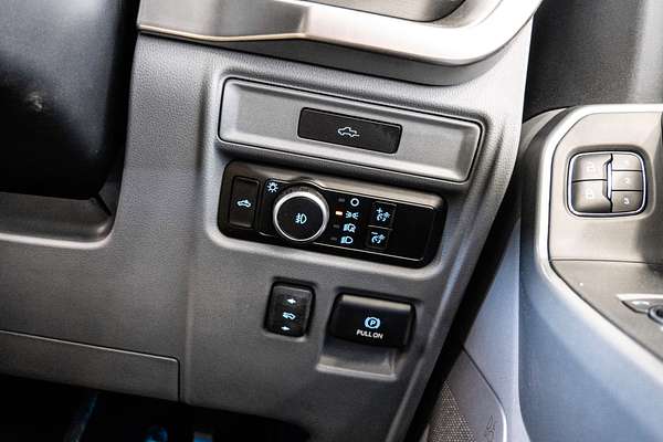 2023 Ford F-150 Lariat 4X4 SWB