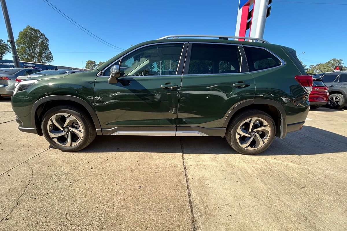 2022 Subaru Forester 2.5i-S S5
