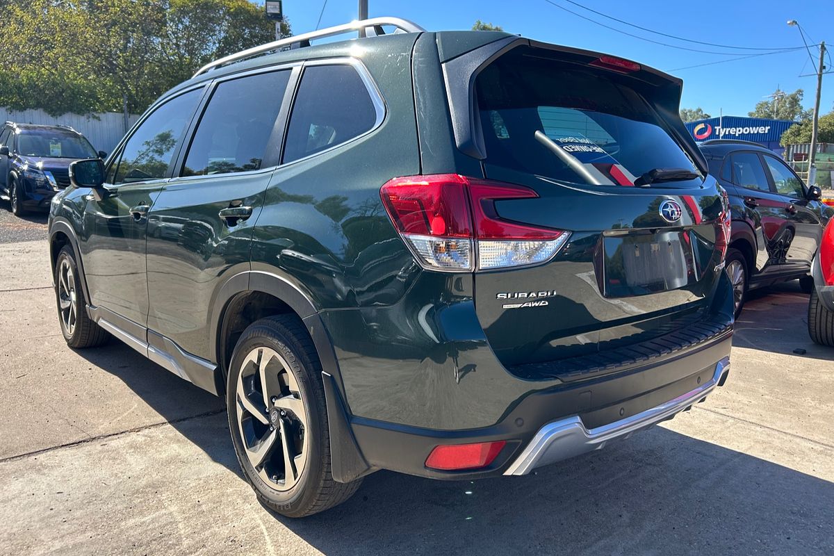 2022 Subaru Forester 2.5i-S S5