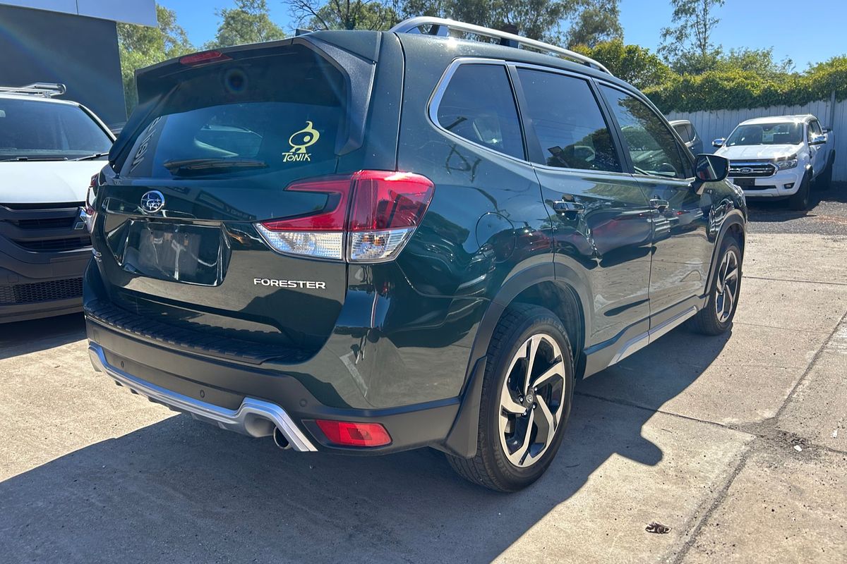 2022 Subaru Forester 2.5i-S S5