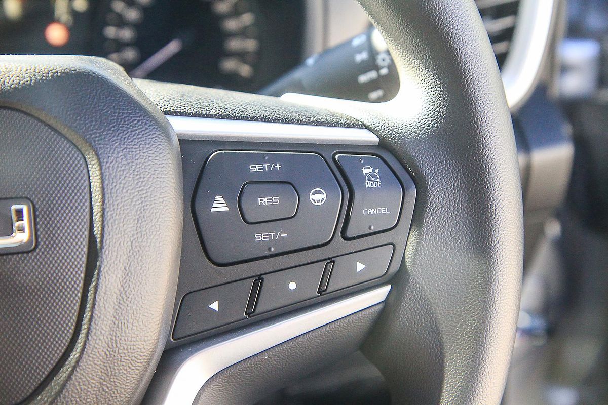 2025 Isuzu MU-X LS-M