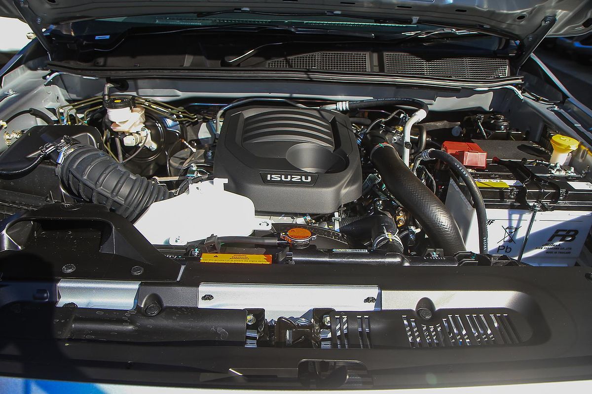 2025 Isuzu MU-X LS-M