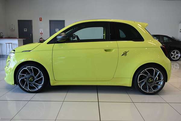 2023 Abarth 500e Turismo