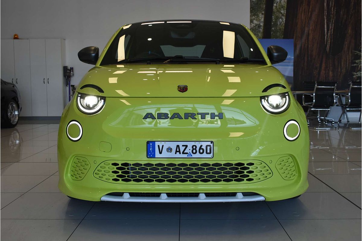 2023 Abarth 500e Turismo