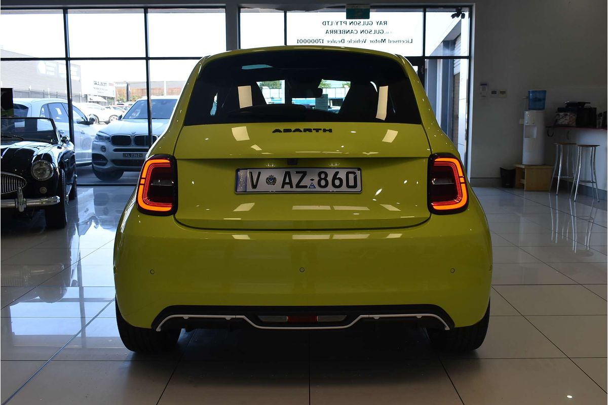 2023 Abarth 500e Turismo