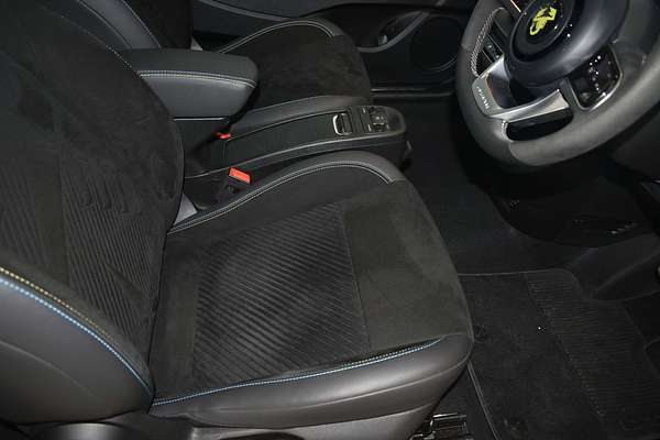 2023 Abarth 500e Turismo