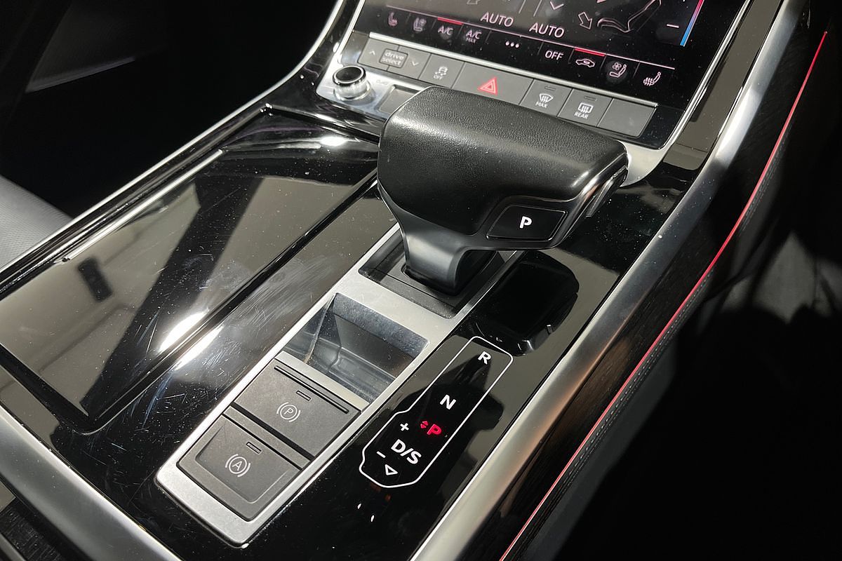 2018 Audi Q8 55 TFSI F1