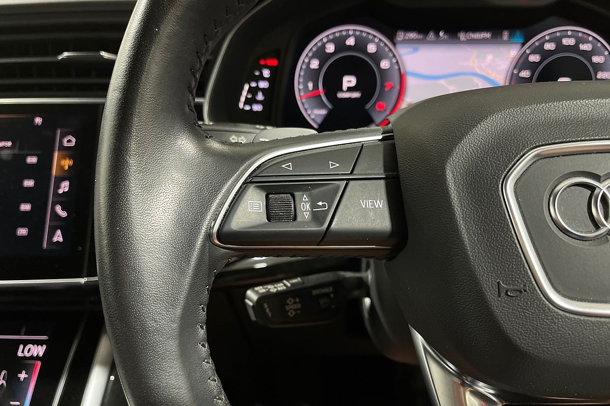 2018 Audi Q8 55 TFSI F1