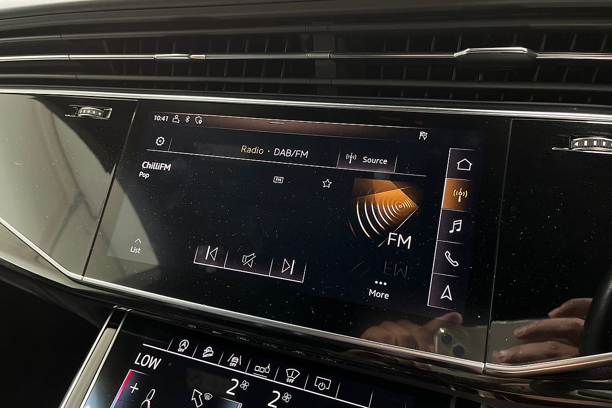 2018 Audi Q8 55 TFSI F1