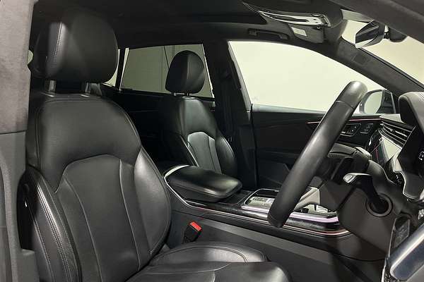 2018 Audi Q8 55 TFSI F1